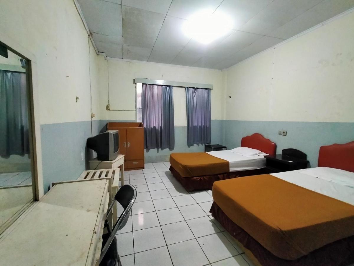 Hotel Nirwana Ternate Redpartner 외부 사진