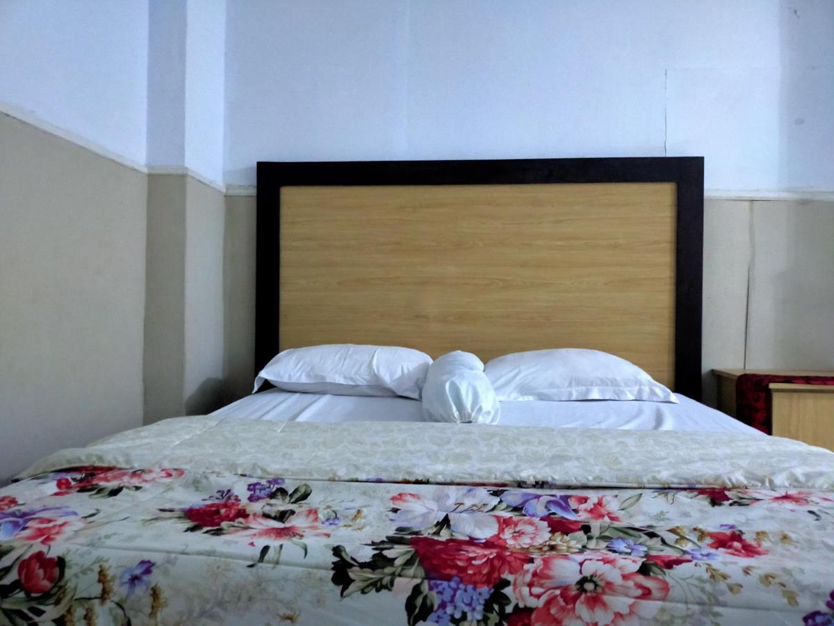 Hotel Nirwana Ternate Redpartner 외부 사진